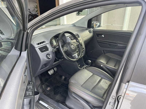 Imagem 8 de 15 de Volkswagen Crossfox 1.6 Gii