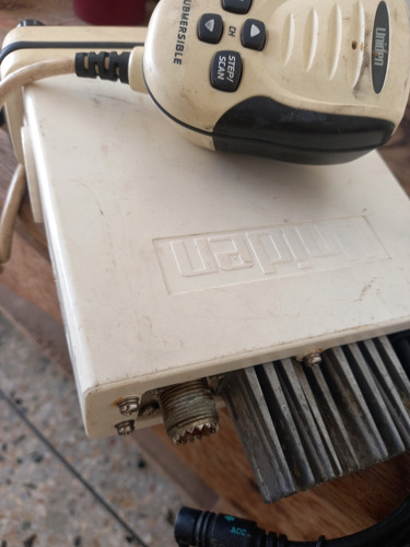 Radio Marino Uniden (Usado)