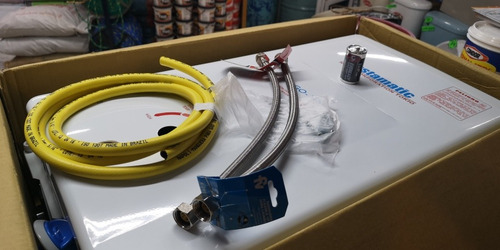Imagen 3 de 9 de Calefon Instamatic 26 Litros Gratis Kit De Instalación