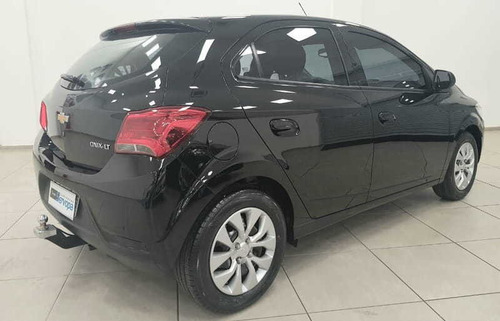 Imagem 2 de 11 de Chevrolet Onix Lt 1.4 Mpfi 8v 4p Mec.