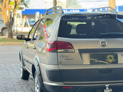 Fiat Palio 1.4 MPI TREKKING WEEKEND 8V FLEX 4P MANUAL