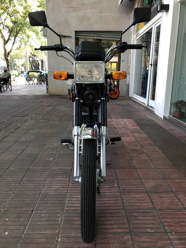 Suzuki Ax 100