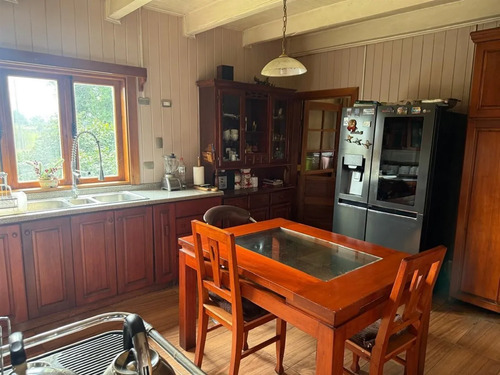Parcela En Venta En Osorno Con 2 Casas Y Amplios Espacios