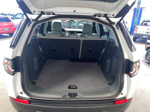 Imagem 12 de 13 de Land Rover Discovery Sport Sd4 Se 2.2 Branco 2016