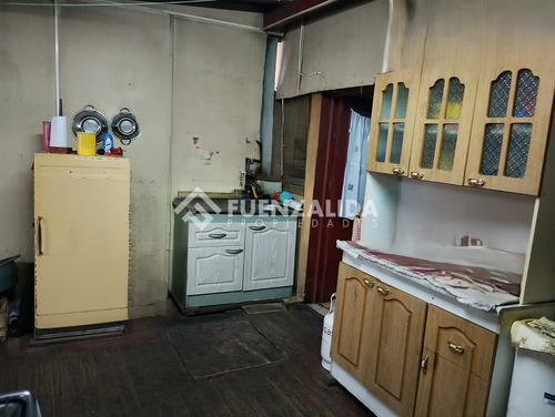 Casa En Venta De 14 D Y 3 B En Lugar Céntrico De Concepción