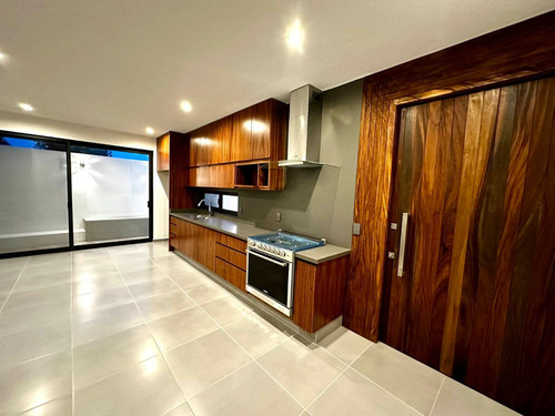 Casa Nueva En Venta En Bosque Real De Santa Anita, Tlajomulco