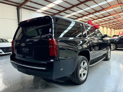 Chevrolet Suburban 5.4 Premier Piel 4x4 At