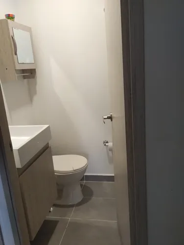 Apartamento De 2 Alcobas + Estudio