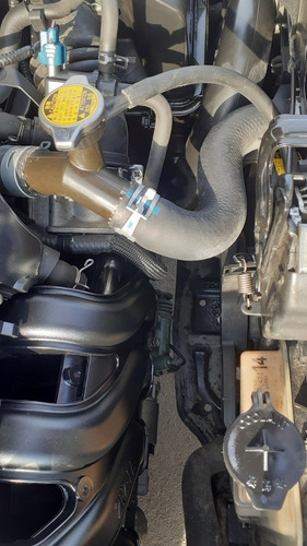 Toyota Yaris 2012 Yaris Version Full