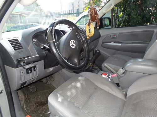 Toyota Hilux 2.7 4x4