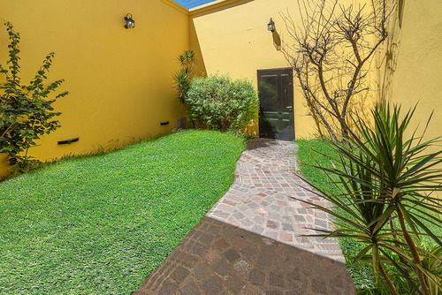 Venta Casa En Piñeyro Sobre Lote Propio