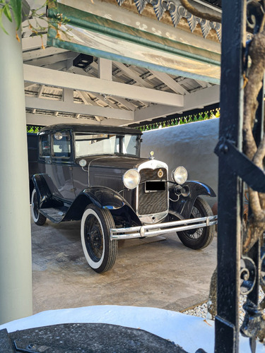 Ford A 1930 ¡pintura Y Tapizados Nuevos!