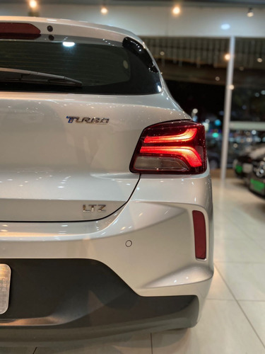 Imagem 12 de 15 de Chevrolet Onix Ltz Trubo Flex