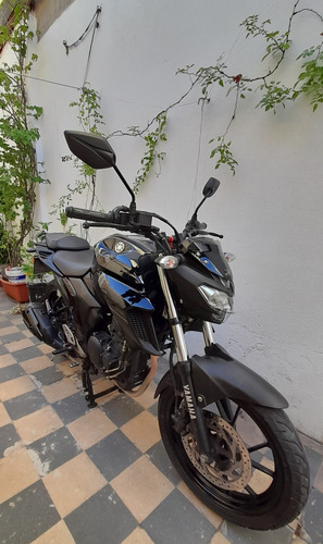Imagen 2 de 11 de Yamaha Fz25