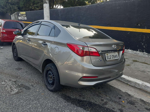 Imagem 4 de 6 de Hyundai Hb20s 1.0 Unique (flex)