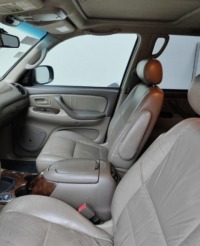 Toyota Sequoia Limited 4x2 2002