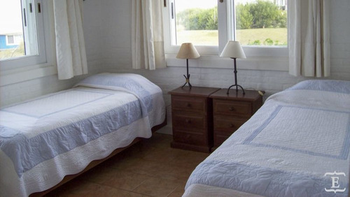 Casa En Alquiler Por Temporada De 4 Dormitorios En Club De Mar