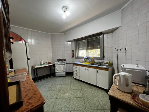 Local Comercial En Alquiler / Casona / Oficina