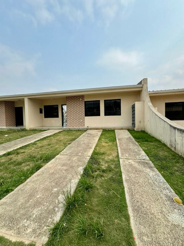 Ad Casa En Venta Urb Bicentenario 