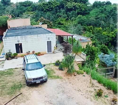 Venta De Casa Con Terreno De 700  Mt2 En La Union, Hatillo Pfjc