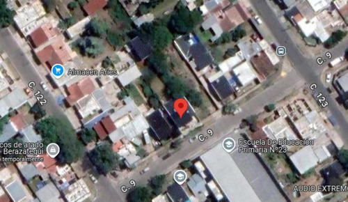 Casa En Venta - 2 Dormitorios 1 Baño - 100mts2 - Berazategui
