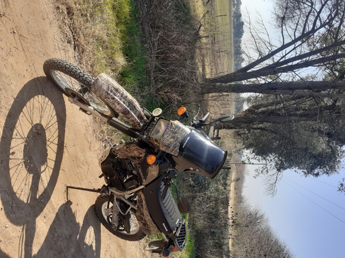 Imagen 2 de 4 de Moto Kawasaki Klr250