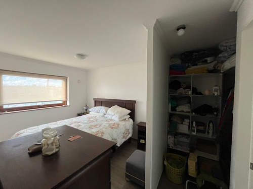 Venta De Moderno Funcional Departamento En Edificio Lumity