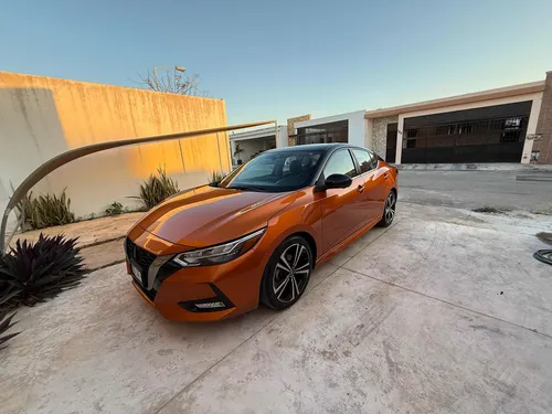 Nissan Sentra Sr, Bi-tono 2022. Único Dueño, Serv. Agencia.
