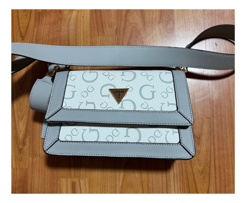 Crossbody Guess Original Blanco Floreado Níquel Gris