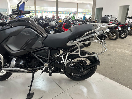 Bmw R1250 Gs Adventure Triple Black 2023 / 2.590 Km
