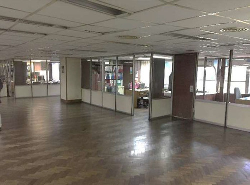 Planta Con Potencial Industrial Y Logístico En Venta | Perdriel 1869, Barracas, Caba | 15.975 M²