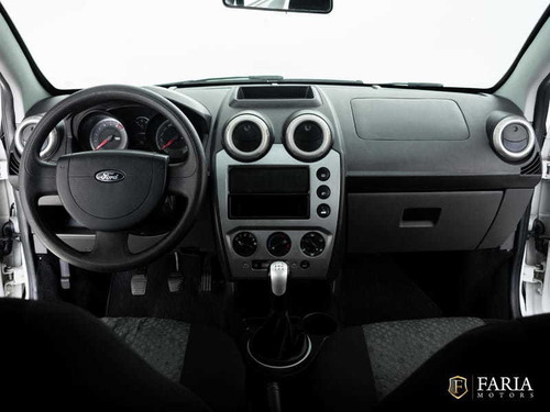 Imagem 7 de 15 de Ford Fiesta 1.6 8v Flex 2013