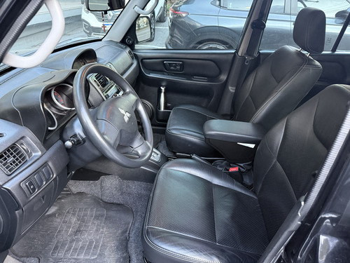 Mitsubishi Pajero TR4 2.0 4X2 16V 140CV FLEX 4P AUTOMÁTICO