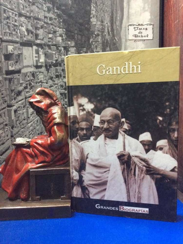 Gandhi - Biografía - India - Personajes Históricos