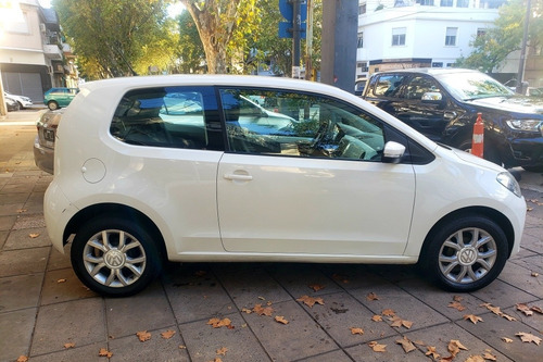 Volkswagen High Up! 2015 Equipamiento Full