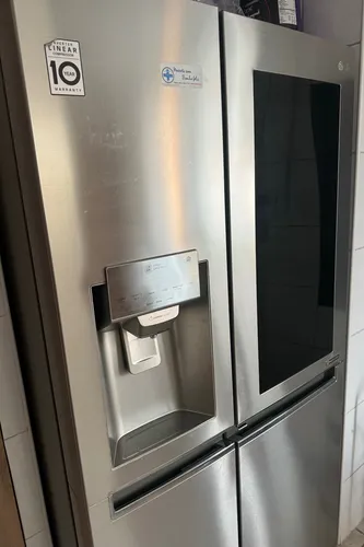Refrigeradora French Door Instaview 28p (gross) / 28p (Usado)