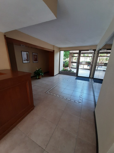 Imagen 2 de 11 de Apartamento, Dos Dormitorios, En Buceo.