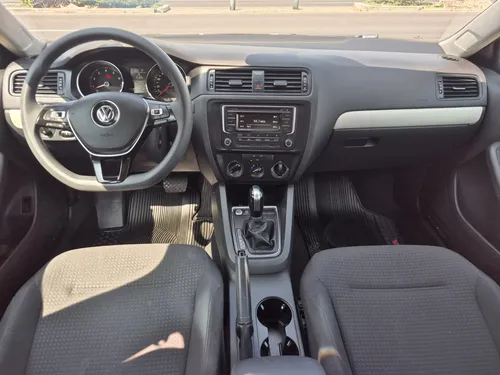 Volkswagen Jetta 2.5 Trendline Tiptronic At
