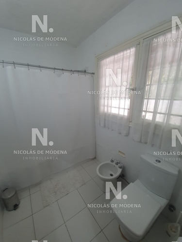 Casa Exclusiva En La Zona Del Golf, Oportunidad En Punta Del Este.- Ref: 2080