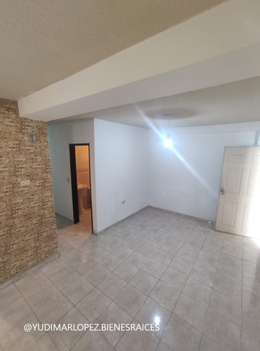 Imagen 13 de 21 de Apartamento En Venta Av. Intecomunal Conj. Res. La Pradera, Turmero - 04243178724