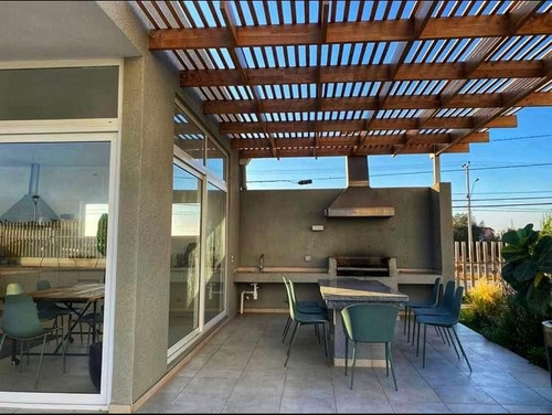 Departamento En Arriendo De 3d Y 2b En Av Waldo Alcalde