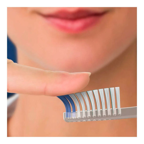 Imagen 7 de 10 de Cepillo Dental Oral B Sensitive Indicator Extra Suave X 2 Un
