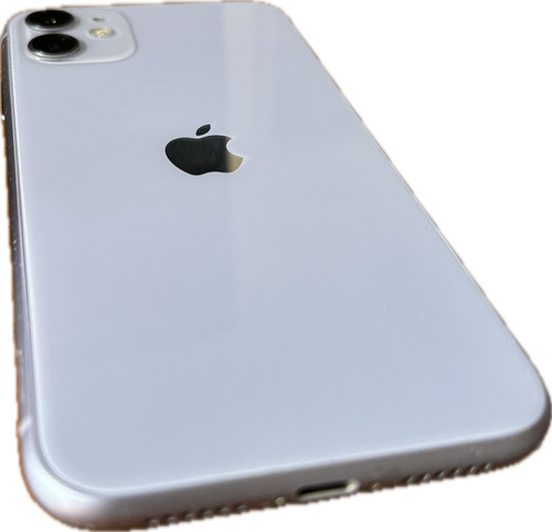 Apple iPhone 11 (64 Gb) - Morado (Reacondicionado)