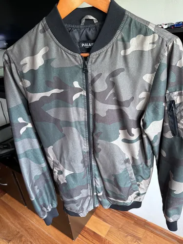 Chamarra camuflaje pull and bear sale