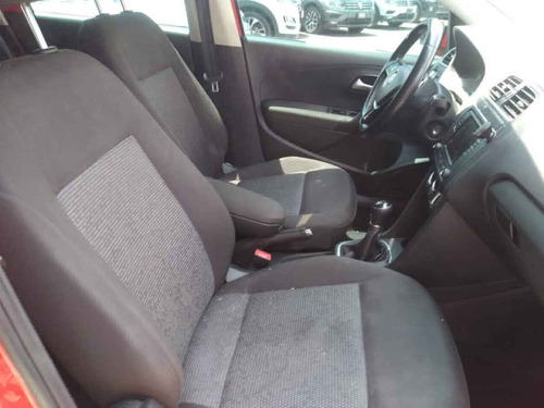Imagen 14 de 15 de Volkswagen Polo 2019 5p Design & Sound L4/1.6 Std