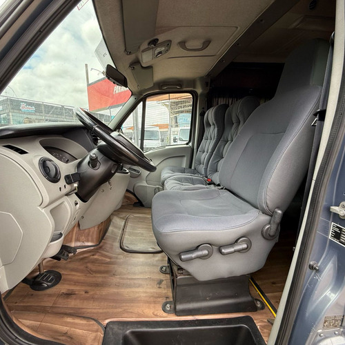 Renault Master Master 2.5 dCi Executivo 115cv 16L Dies