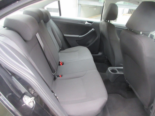 Imagen 13 de 15 de Volkswagen Jetta 2018 2.0 At