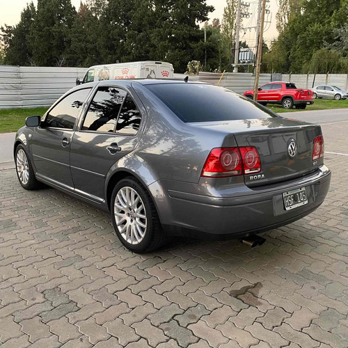 Volkswagen Bora 1.8 T Highline 180cv 2009