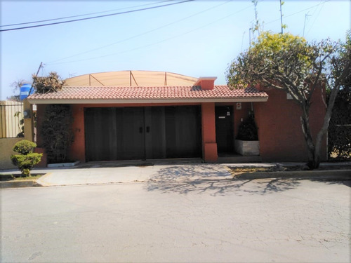 Imagen 2 de 14 de Hermosa Casa Acogedora! Precio, A Tratar!