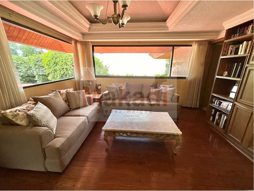 Venta Hermosa Residencia En El Pedregal